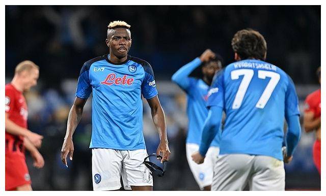 aoa体育体育网页版-那不勒斯主场连胜，冲刺欧冠资格(那不勒斯 联赛冠军)