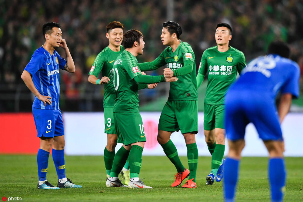 aoa体育体育地址-江苏队在场上打出精彩，强势登顶(江苏队在场上打出精彩,强势登顶了)