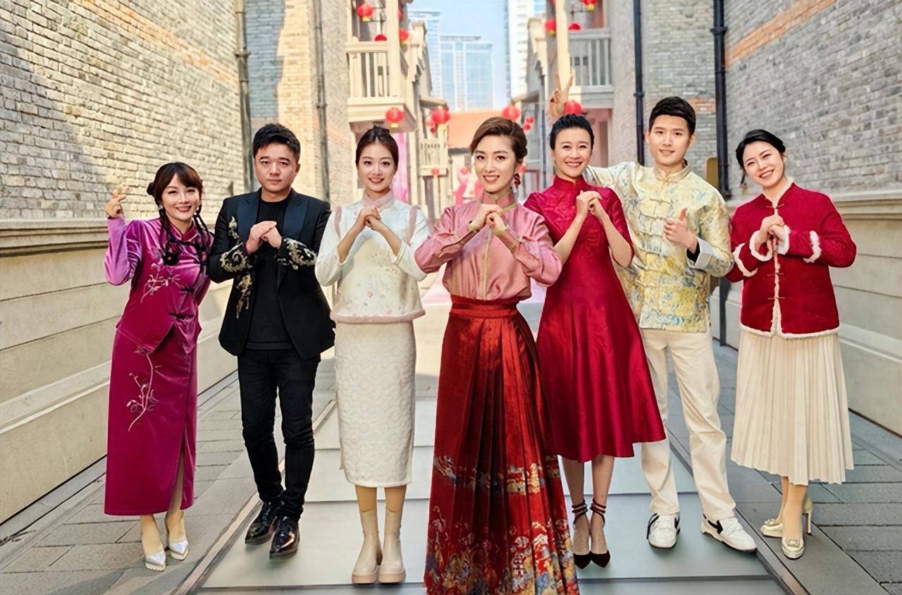 aoa体育体育网页版登录入口-关于新人亮相：首次参赛表现如何被评价？的信息