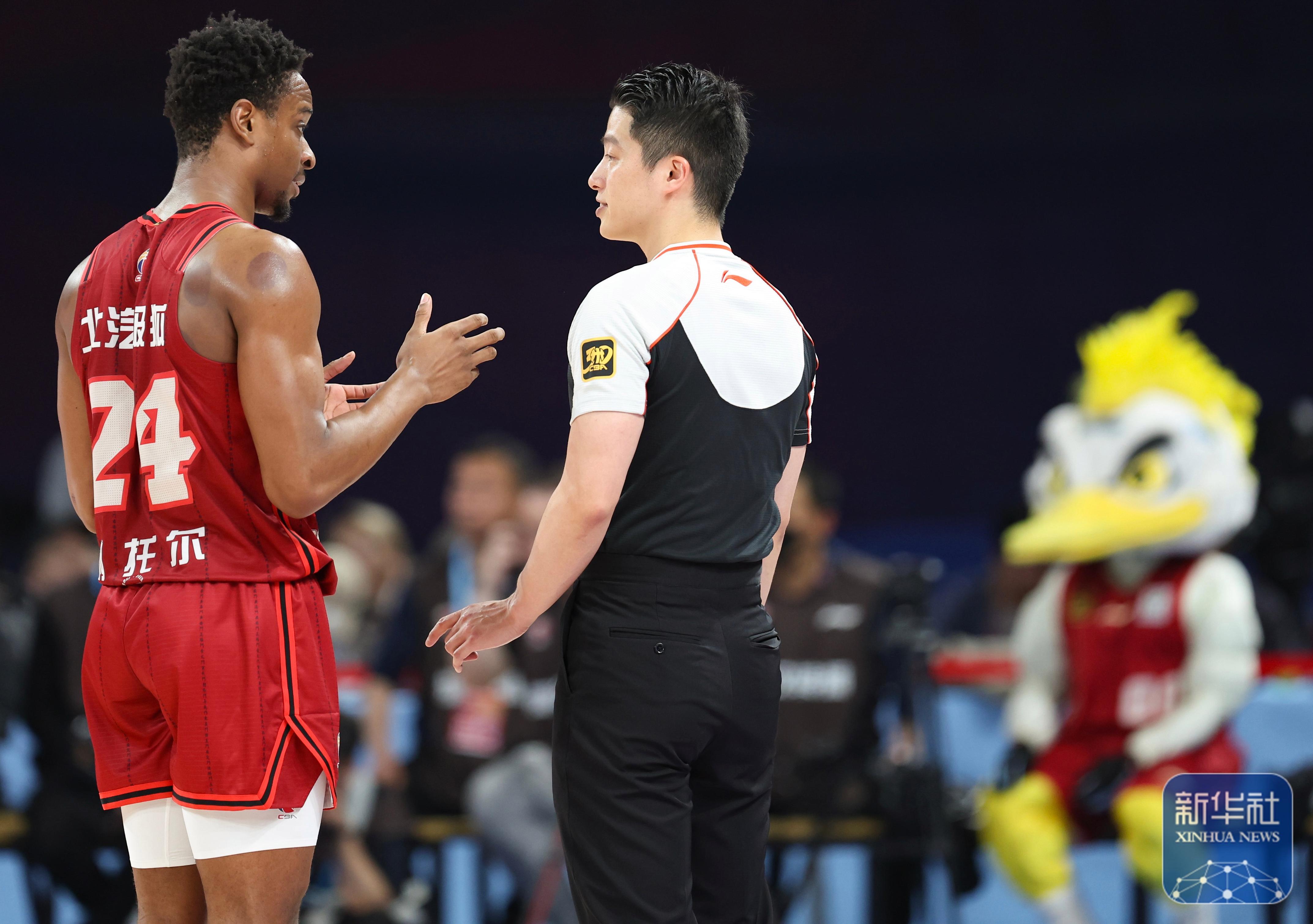 北京队成为本场最大亮点,CBA季后赛瞬间破防,失误 北京队成为本场最大亮点,CBA季后赛瞬间破防,失误