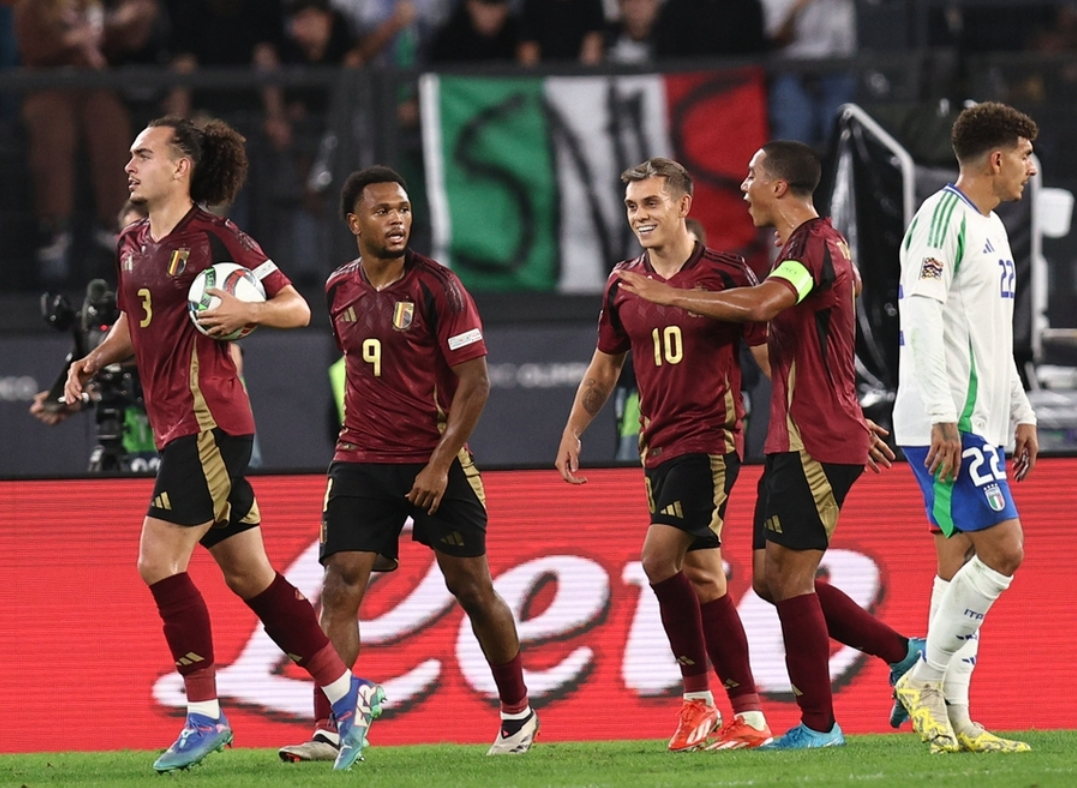 英格兰横扫意大利,晋级前景看涨 英格兰横扫意大利,晋级前景看涨