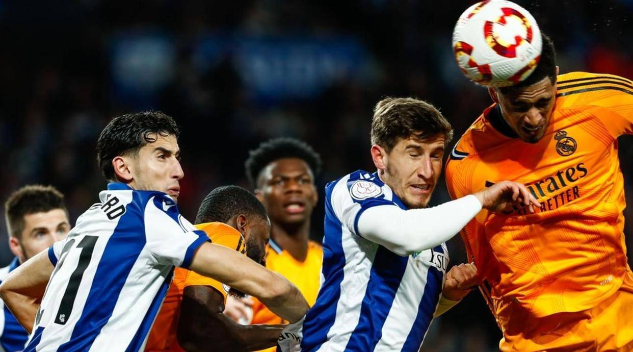 俄罗斯门将神勇扑救,帮助球队保住胜利的简单介绍 俄罗斯门将神勇扑救,帮助球队保住胜利的简单介绍