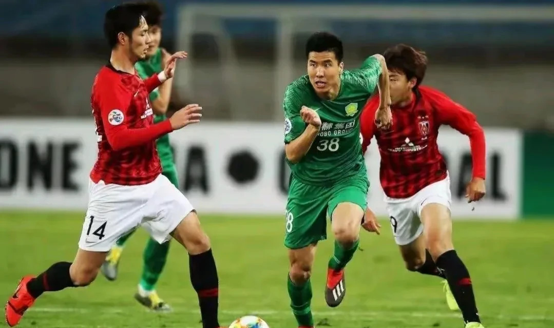 关于北京中赫国安客场惜败于大连一方的信息