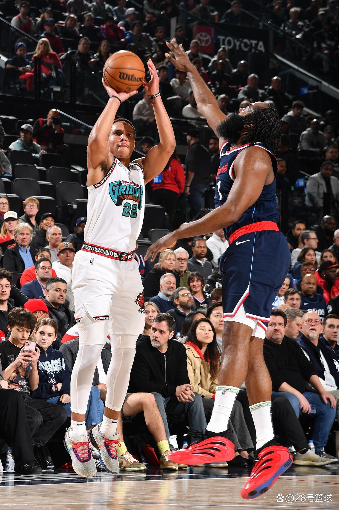 aoa体育-快船主场胜国王，取得五连胜