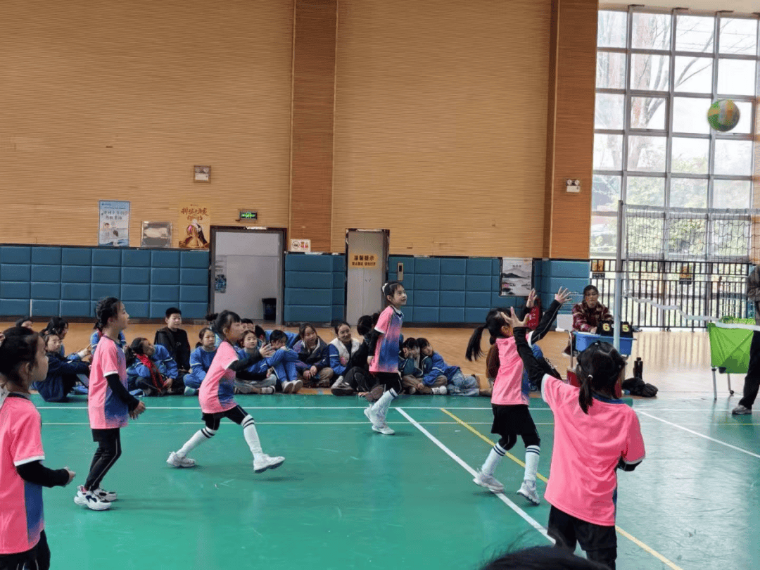 现场气氛热烈，比赛过程悬念丛生的简单介绍