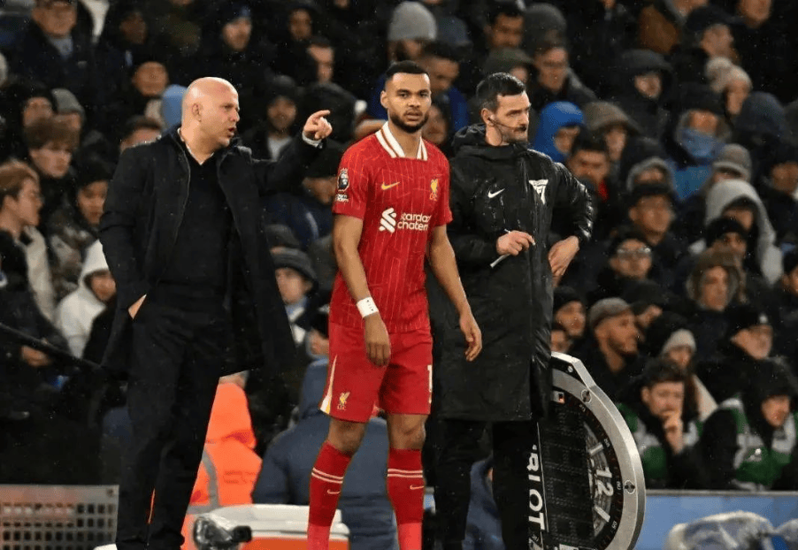 利物浦备战对阵纽卡斯尔联,谁能笑到最后? 利物浦备战对阵纽卡斯尔联,谁能笑到最后?