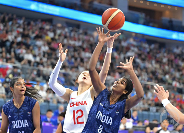 包含捷克共和国队连胜晋级,冠军奖杯遥遥可待!的词条 包含捷克共和国队连胜晋级,冠军奖杯遥遥可待!的词条