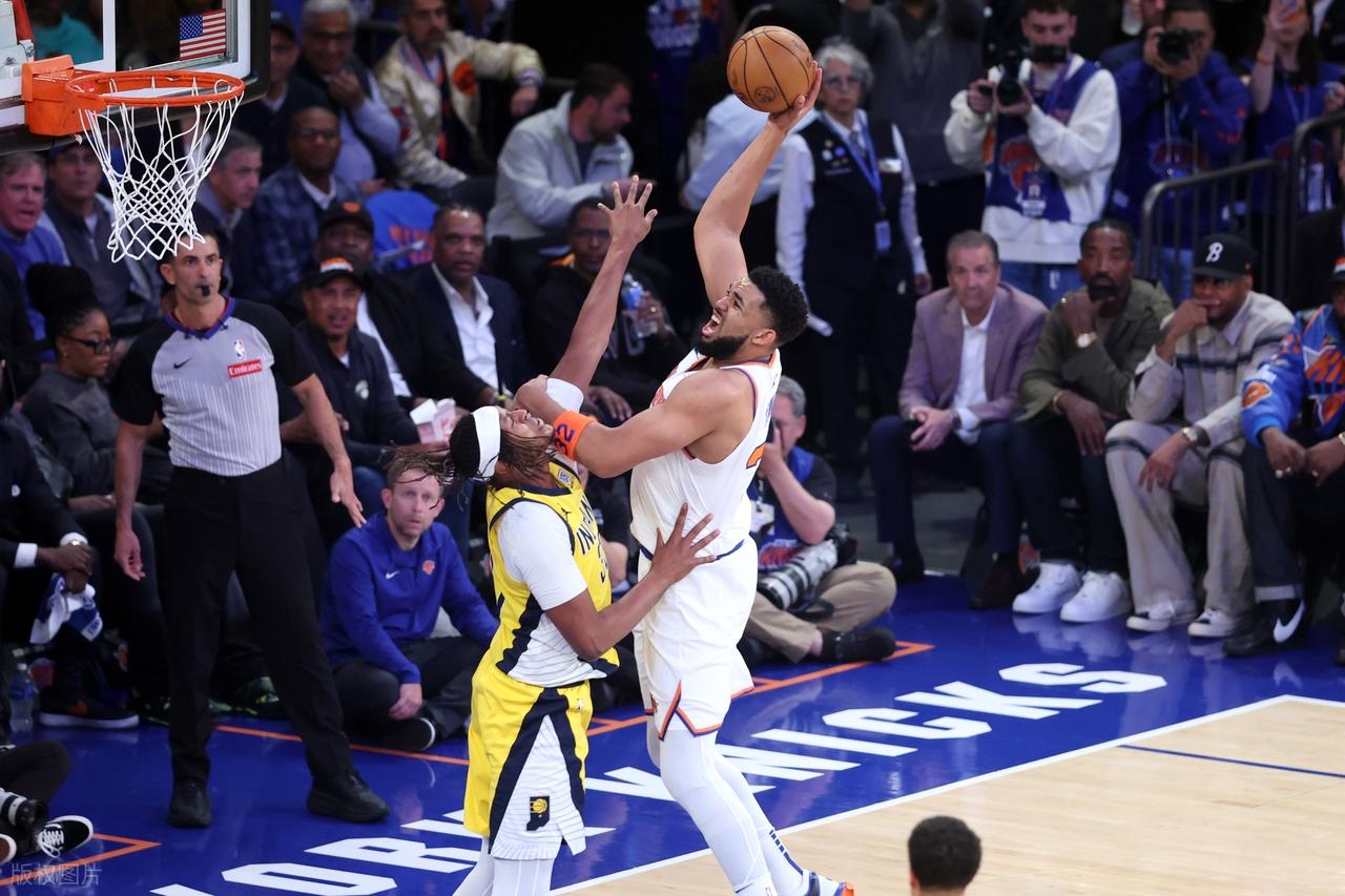 包含公牛主场擒下尼克斯,升至东部前四的词条 包含公牛主场擒下尼克斯,升至东部前四的词条