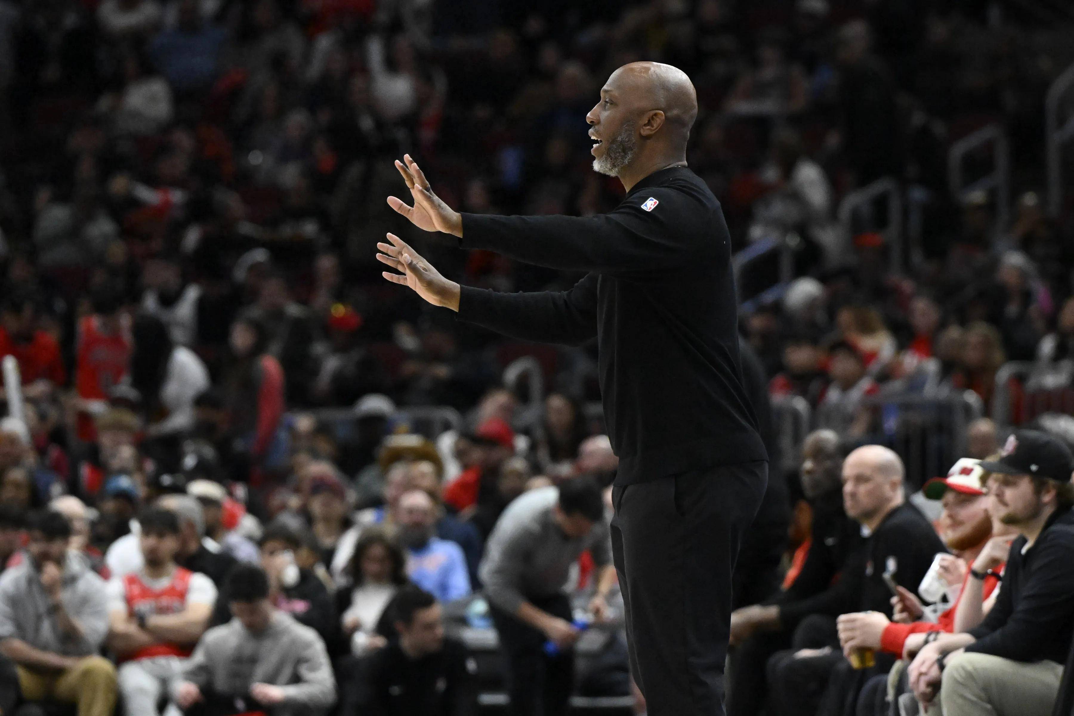 开拓者遭遇惨败,球队战术需重新调整 开拓者遭遇惨败,球队战术需重新调整