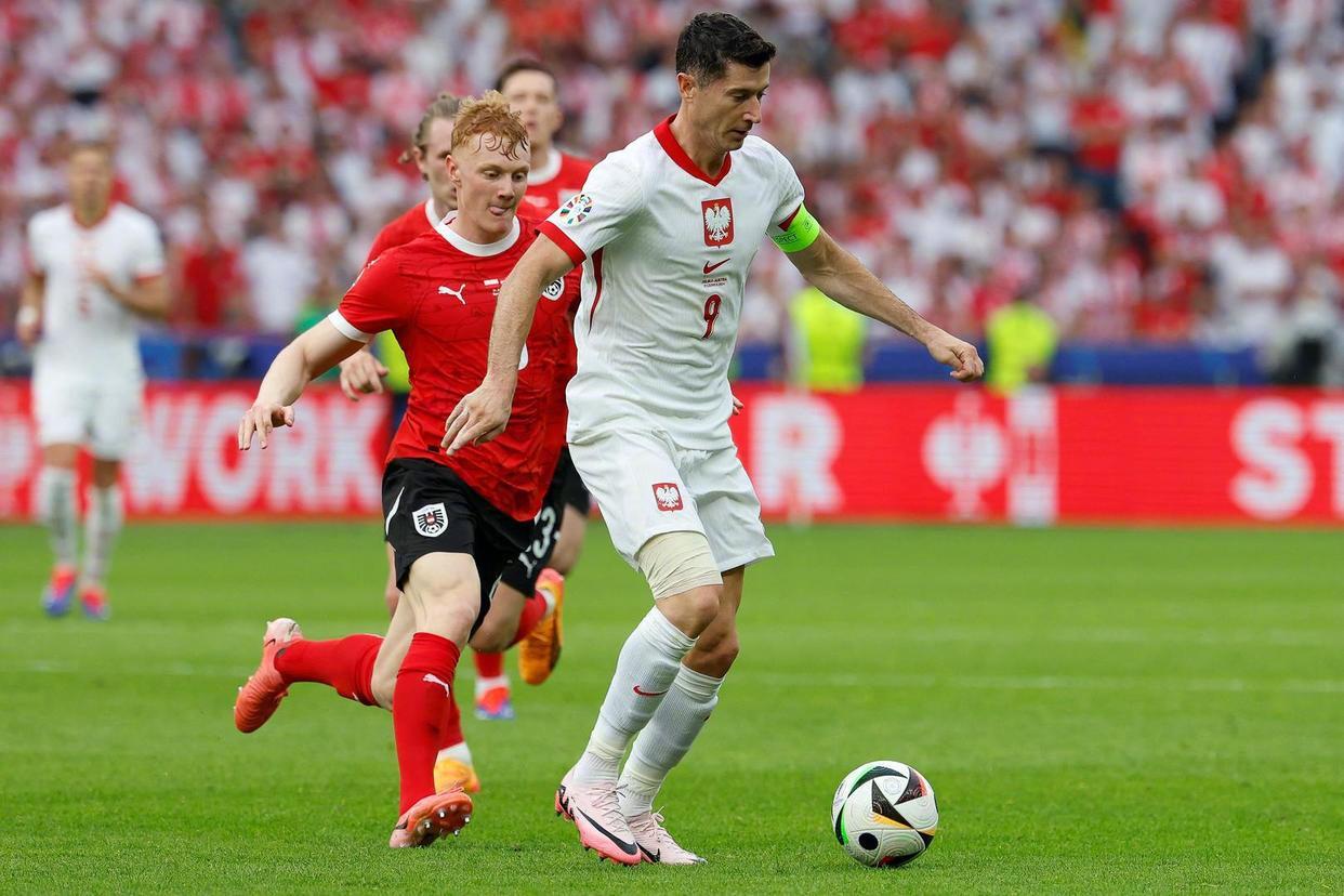 波兰队成功晋级，进入下一轮比赛