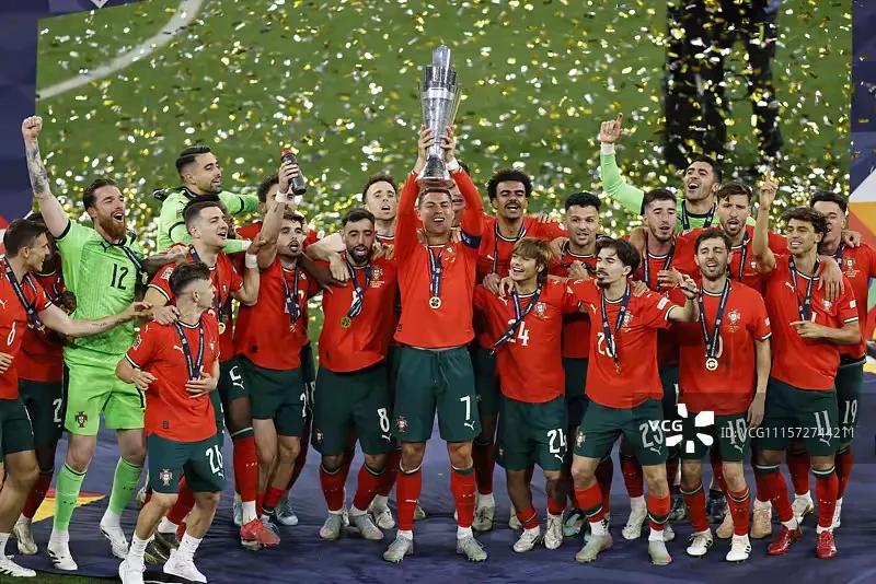 齐达内率领球队征战欧冠,冠军梦想熠熠生辉的简单介绍 齐达内率领球队征战欧冠,冠军梦想熠熠生辉的简单介绍