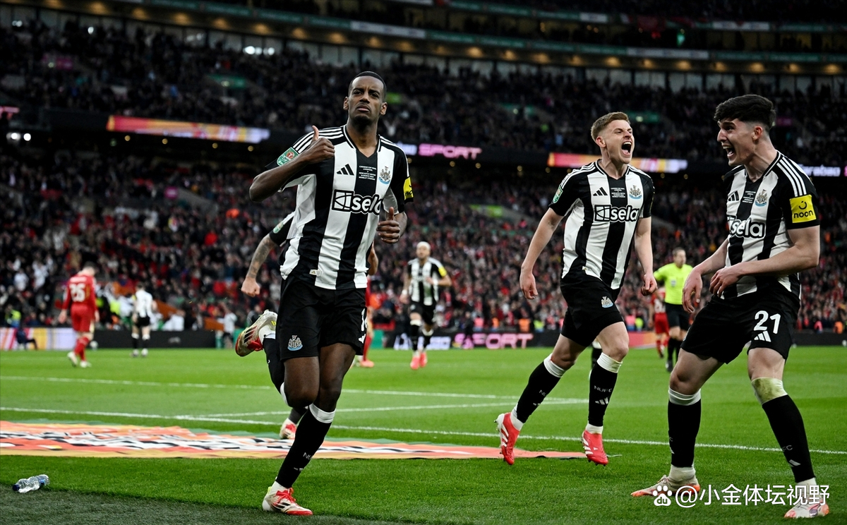 aoa体育体育网页版登录入口-英超赛场风云再起！豪门连胜持续